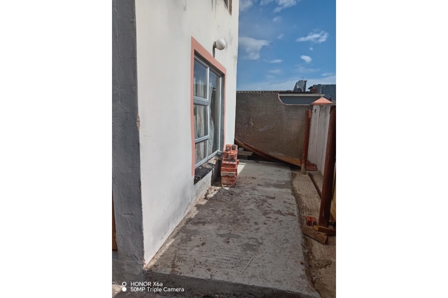 2 Bedroom Property for Sale in New Brighton Eastern Cape